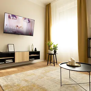  Apartman Square 2